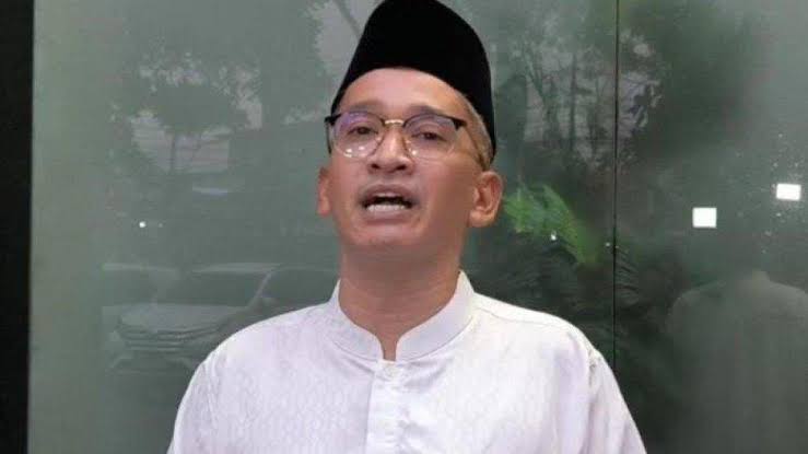 Ruben Onsu Selalu Berdoa Saat Shalat 5 Waktu