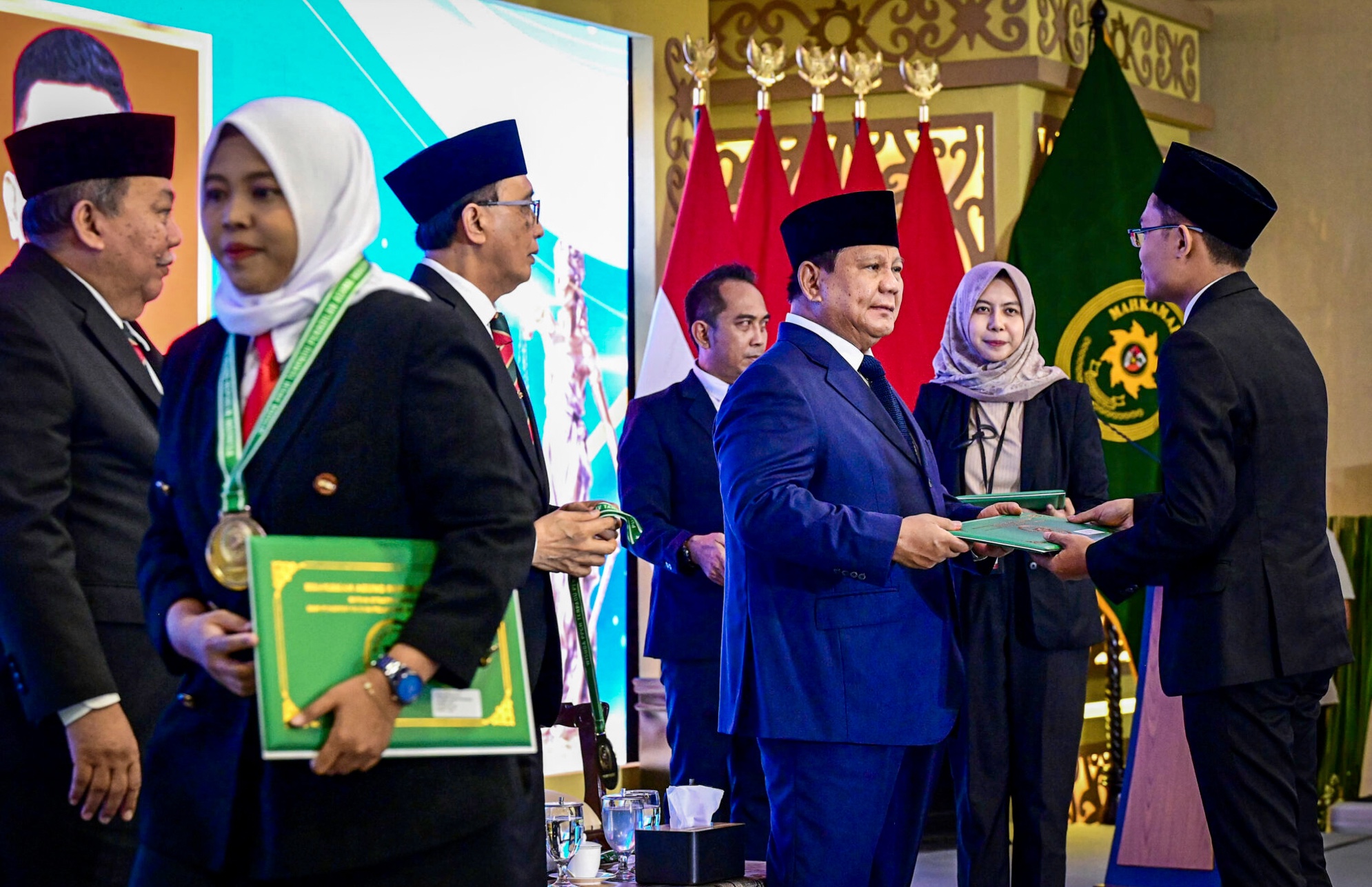 Prabowo Minta Hakim Berpihak Pada Rakyat Kecil