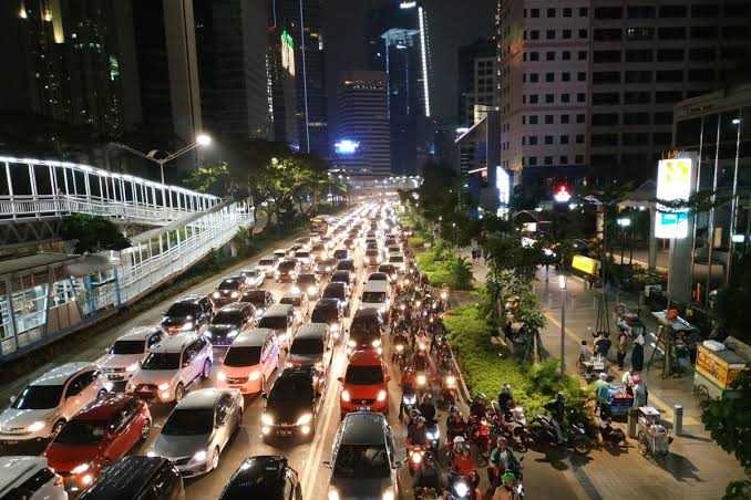 Imbas Macet Horor Jakarta, LRT Catatkan Penumpang Tertinggi