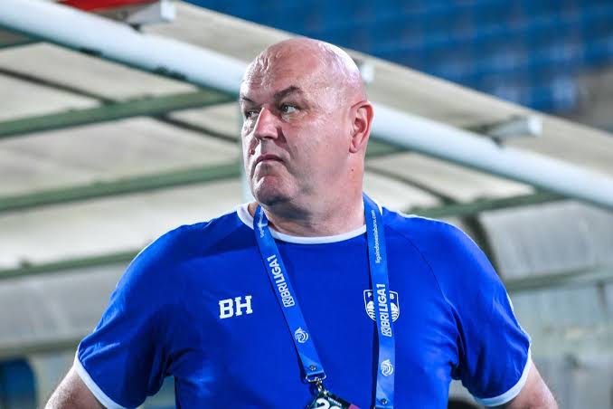 Pelatih Persib Ikut Komentar Soal Laga Jepang Vs Indonesia
